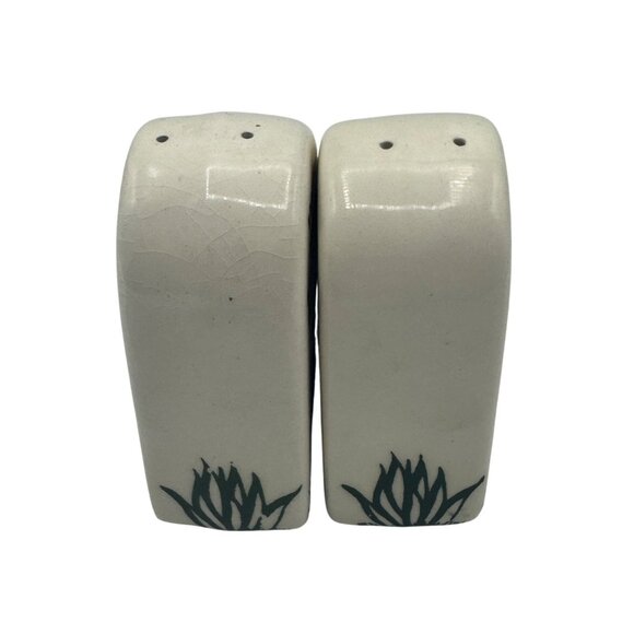 Vintage Boot Hill Salt & Pepper Shakers Ceramic Tombstone Design New Mexico - Picture 5 of 6